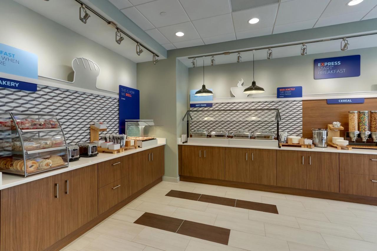 Holiday Inn Express & Suites - Winston - Salem Sw - Clemmons By Ihg Exteriör bild