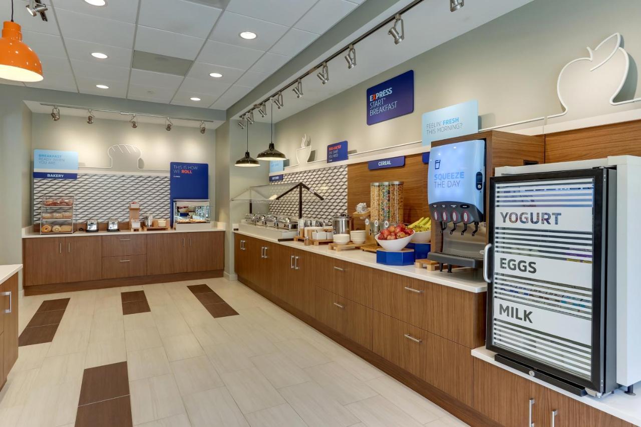 Holiday Inn Express & Suites - Winston - Salem Sw - Clemmons By Ihg Exteriör bild