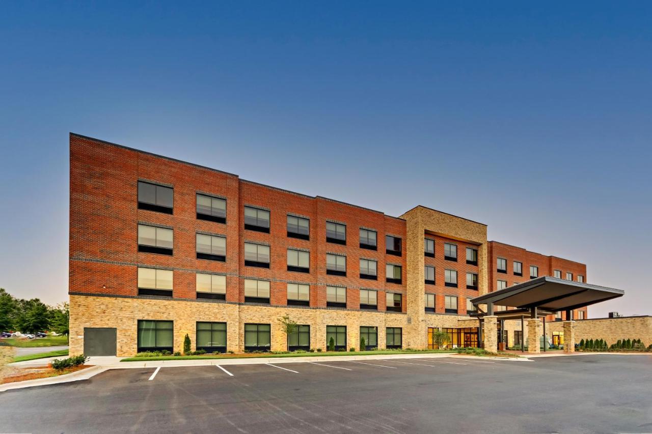 Holiday Inn Express & Suites - Winston - Salem Sw - Clemmons By Ihg Exteriör bild